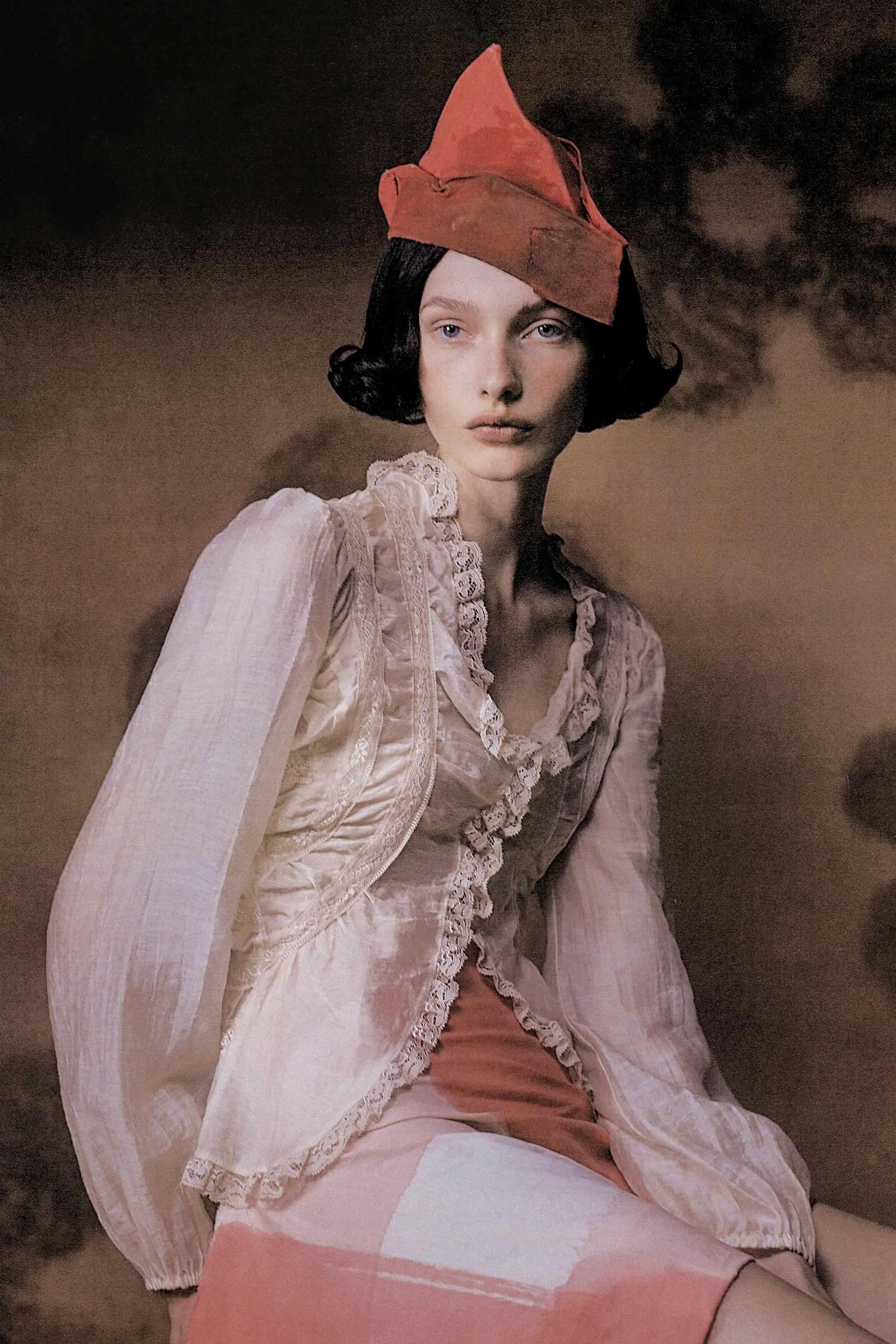 CHEMISE FLUIDE ASYMÉTRIQUE DENTELLE